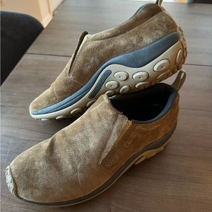 Merrell Jungle Moc snow clog or hiking shoes. Lightly Used Size 10
